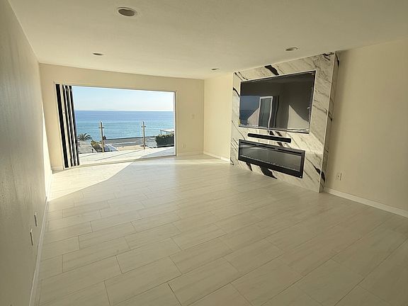 2nd image of 18219 Coastline Dr
