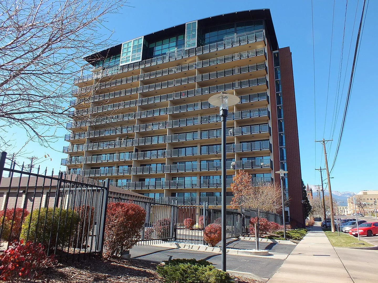 Citywalk, Short Term, Furnished — Photo 3