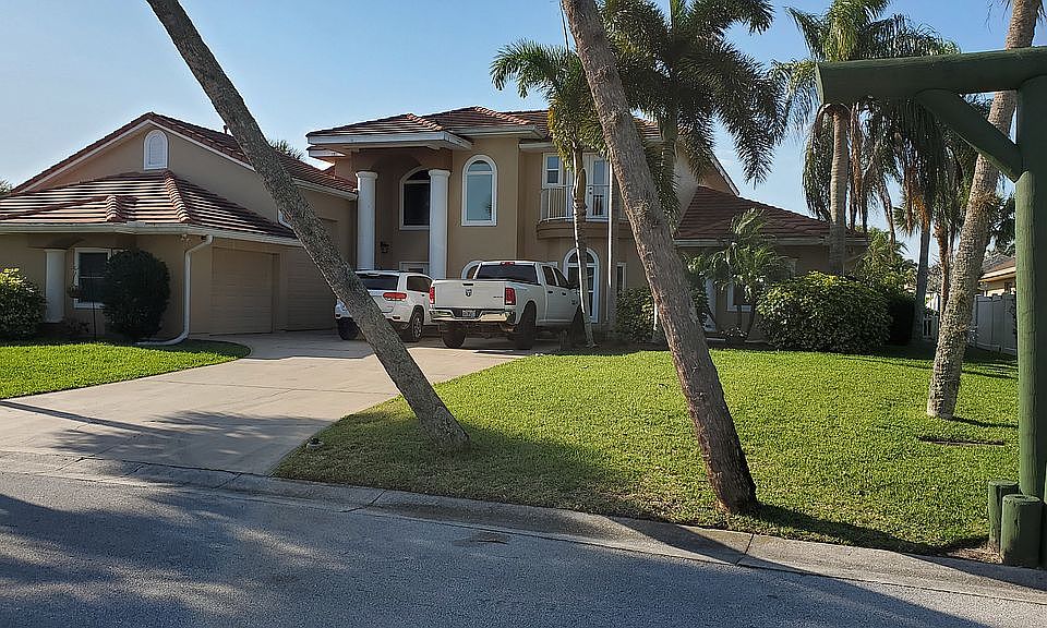 1st image of 505 River Moorings Dr