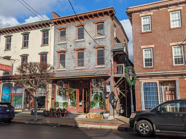 75 N Main St, Spring City, PA