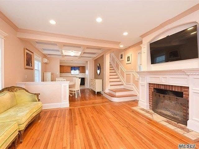 1st image of 4512 202nd St