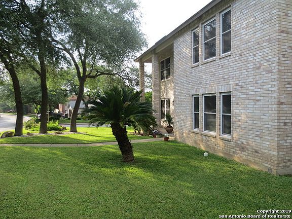 2nd image of 15834 Lomita Springs Dr
