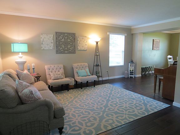 5th image of 217 Spurgeon Dr
