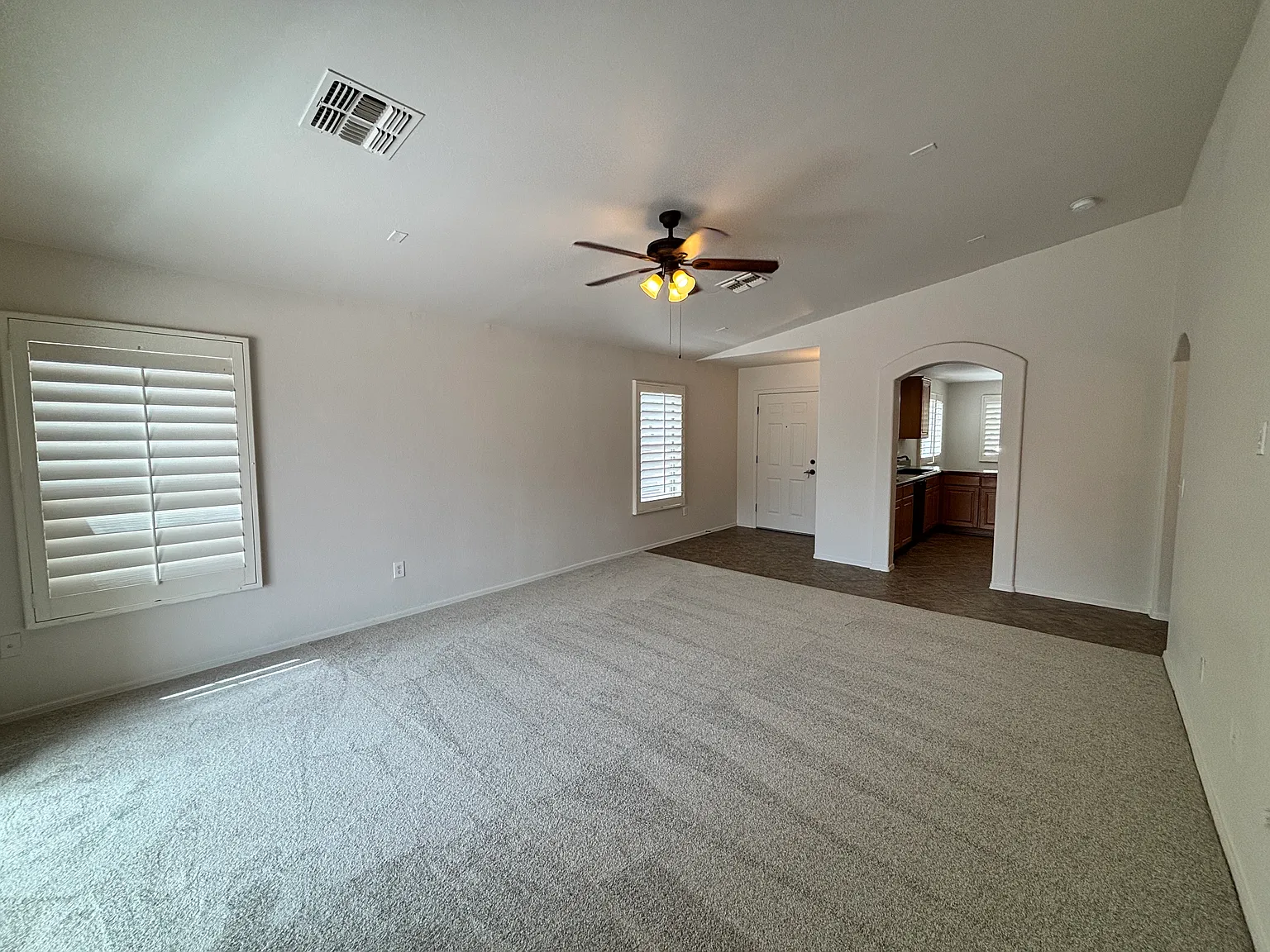 3 bed, 1350 sqft, $1,750 — Photo 4