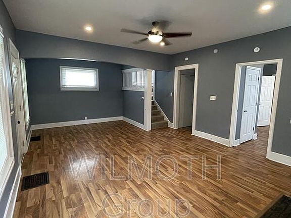 5th image of 811 E 42nd St