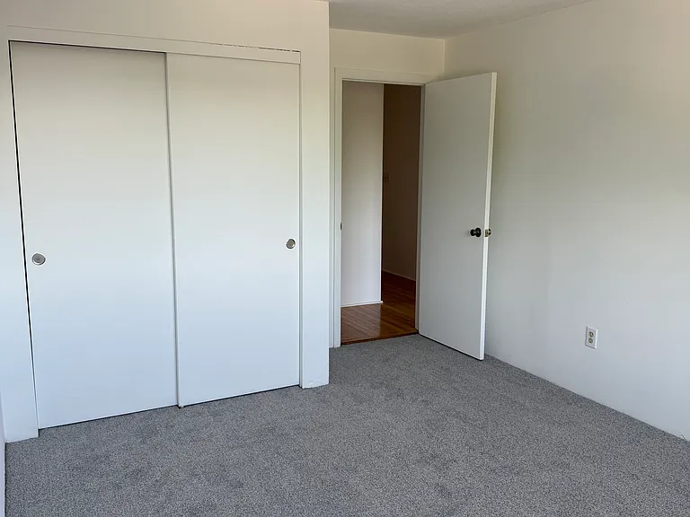 134 Mammoth Rd #28 — Photo 8