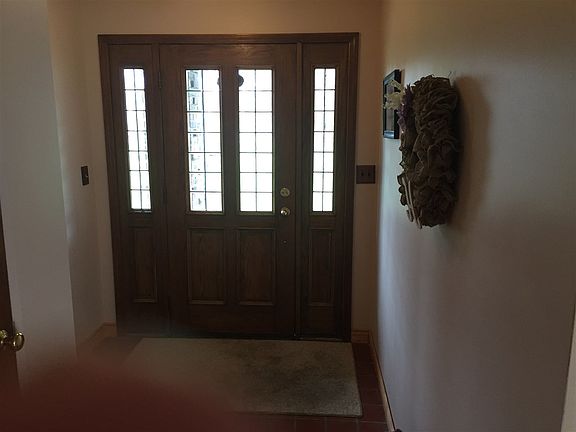3rd image of 409 Greenlawn Dr