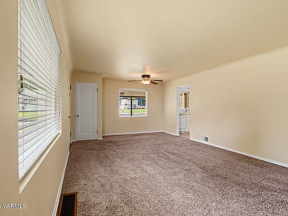 3rd image of 120 Vendome Ave