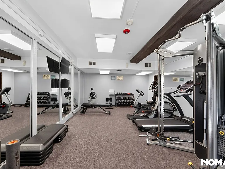 22100 Burbank Blvd #333D — Photo 14