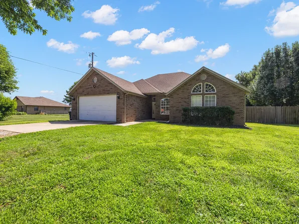 725 S Primrose Rd, Lowell, AR 72745