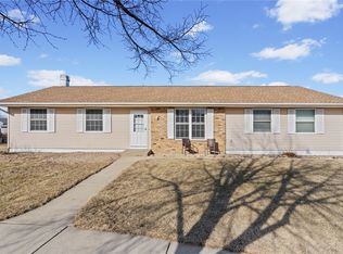 6664 Sand Ct SW, Cedar Rapids, IA 52404