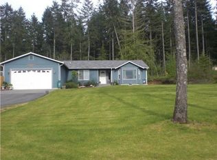 240 NE Seitz Dr, Belfair, WA 98528