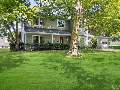 8 Cherry Tree Ln, Middletown, NJ, 07748