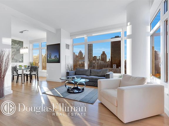 5th image of 400 E 67th St APT 21B