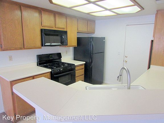 5th image of 2802 Sodorno Ln