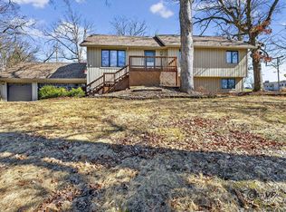 1731 S Demeter Dr, Freeport, IL 61032