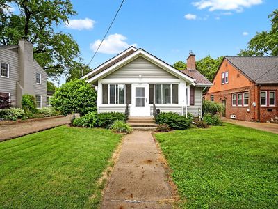 4225 Sheridan Ave, Des Moines, IA, 50310