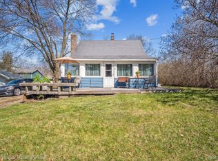 211 Elm St, Brooklyn, MI 49230