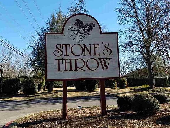 2nd image of 1011 Stones Throw Dr NW