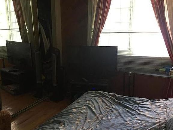 2nd image of 404 Weser Ave