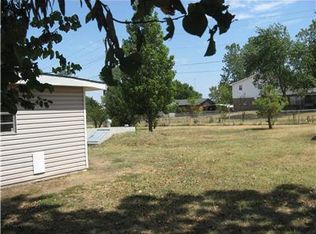 400 Anderson Dr, Prague, OK 74864