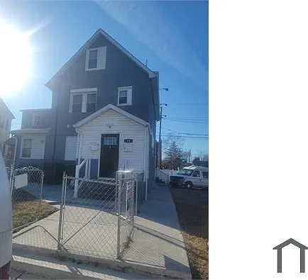17 Talbott St