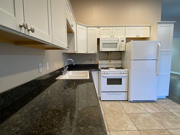 4th image of 3107 Spurlock Rd Unit 1