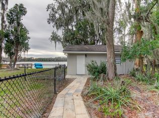 318 Deer Cove Ln #B, Lutz, FL 33548