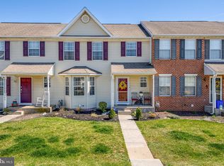 185 Country Ridge Dr, Red Lion, PA 17356