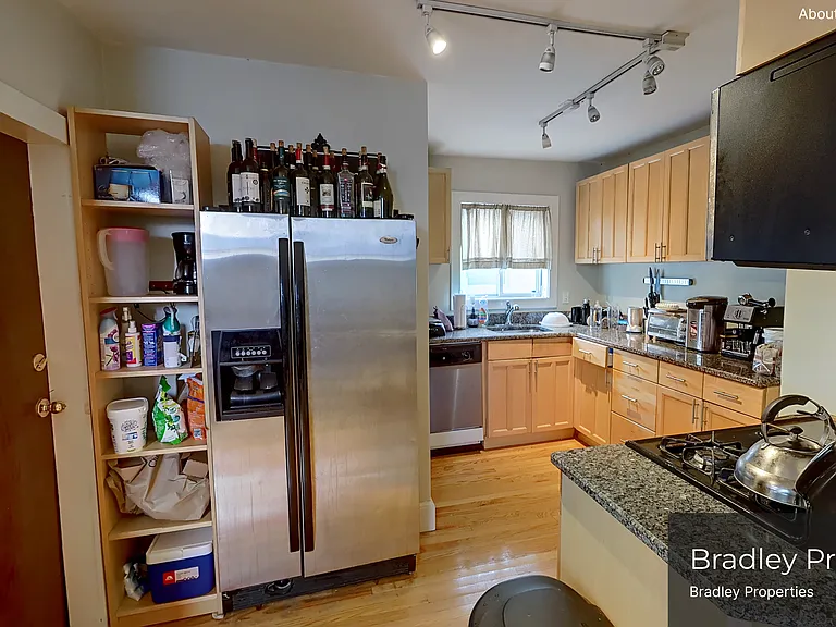10B Evergreen Ave #3 — Photo 2