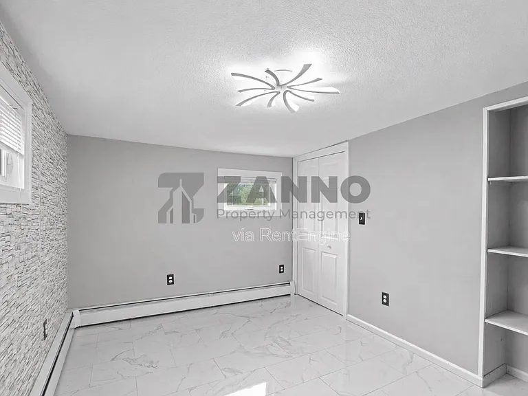 40 Olney Ave — Photo 23