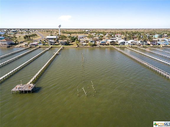 4th image of 210 N Shore Dr
