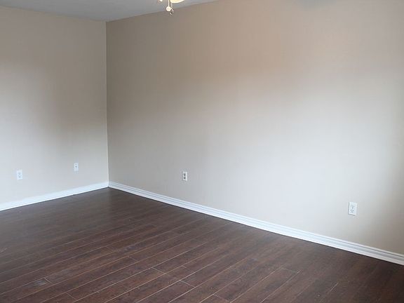 2nd image of 112 S 17th St