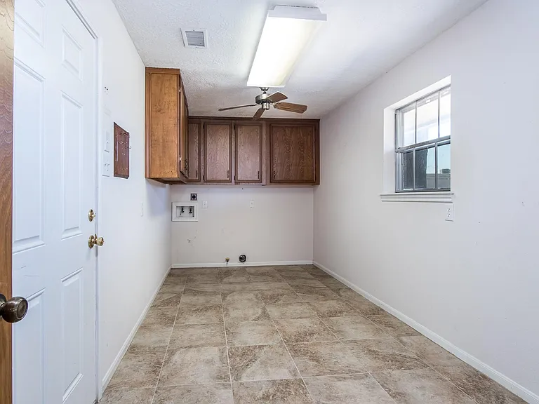 1830 Baker Dr — Photo 21