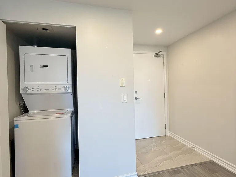 17 Barberry Pl #506 — Photo 11