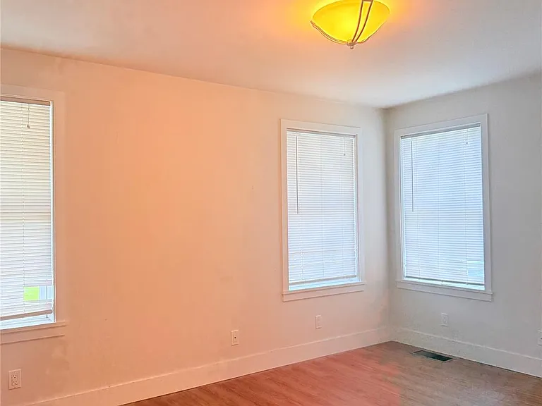 61A Chichester Ave — Photo 7