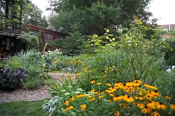 Rented by Manhattan Skyline | media 5