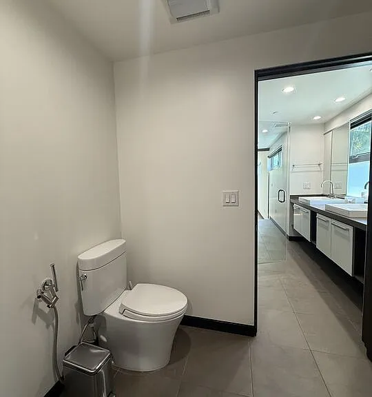 807 Huntley Dr — Photo 17