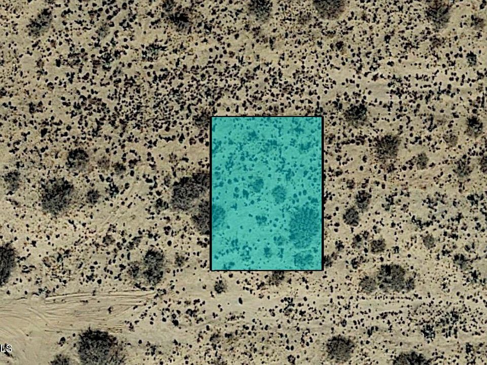 1st image of 2 Little Ln