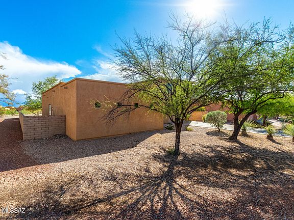 3rd image of 10565 S Sage Hills Ct