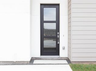 5868 E Post Oak Ln, Houston, TX 77055