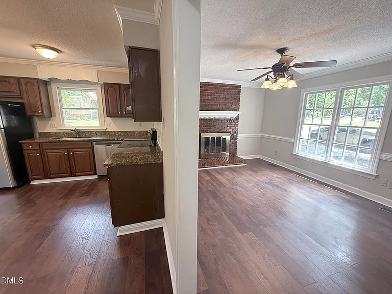 2900 Broadlands Dr — Photo 39