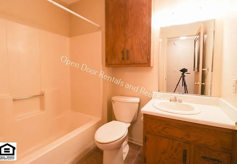1000 Old Brick Rd #211 — Photo 7