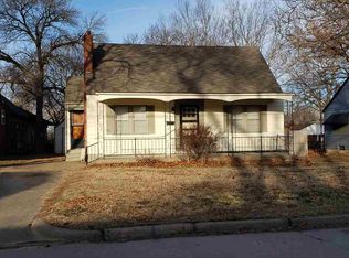 1461 N Woodrow Ct, Wichita, KS 67203