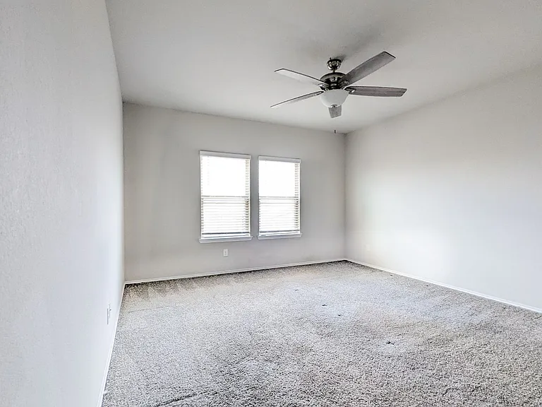 14541 Montclair Way — Photo 18