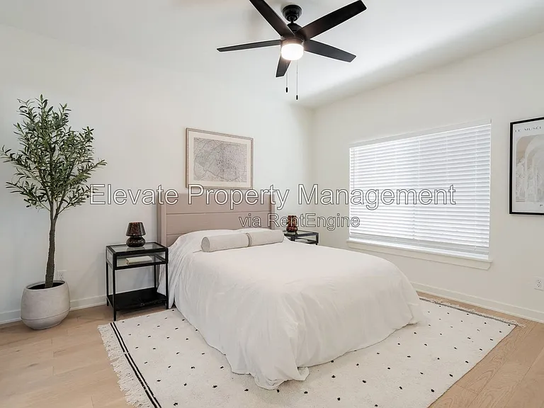 1612 NW 17th St #1 — Photo 9