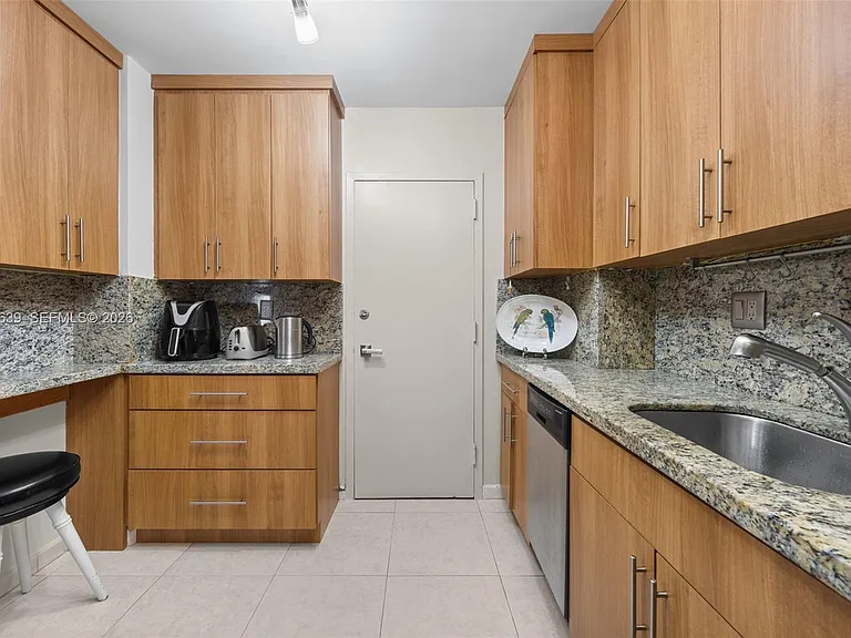 300 Bayview Dr #1910 — Photo 18