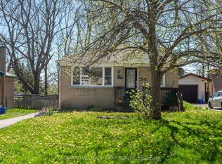 19 Agnes St #BASEMENT, Barrie, ON L4M 2S3