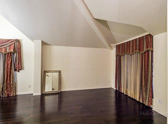 5th image of 3031 Sun Glen Ct
