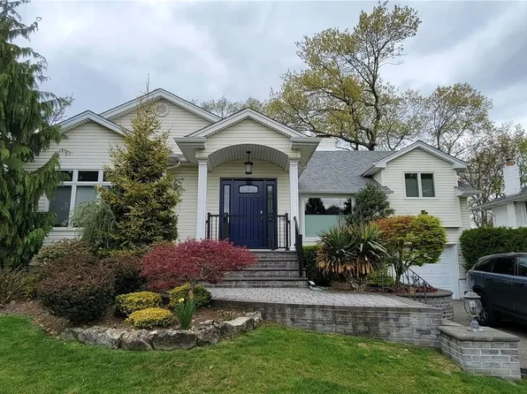 179 Birchwood Park Drive, Jericho, NY 11753